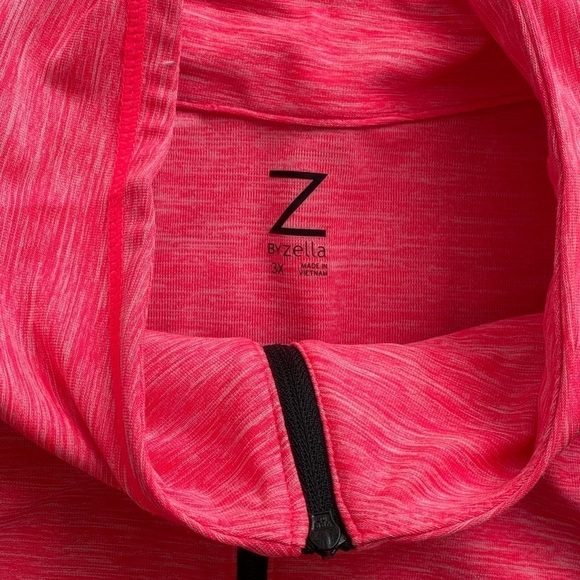 Diva Plus Zella Strawberry n White Performance Top - Picture 3 of 5